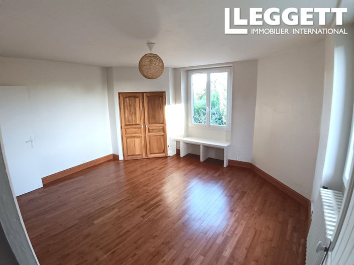 Image No.9-4 Bed House for sale