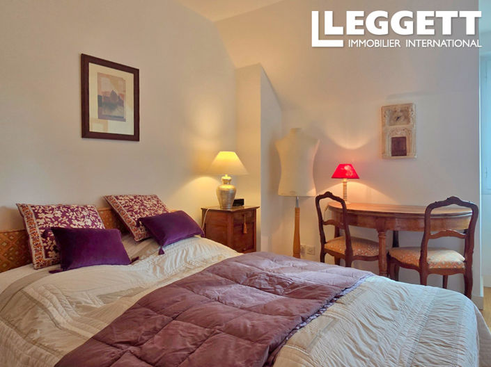 Image No.10-6 Bed House for sale