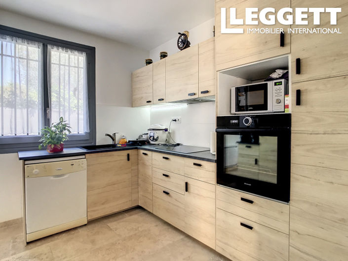 Image No.3-4 Bed House for sale