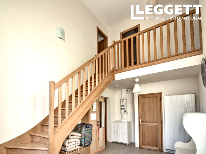 Image No.4-6 Bed House for sale