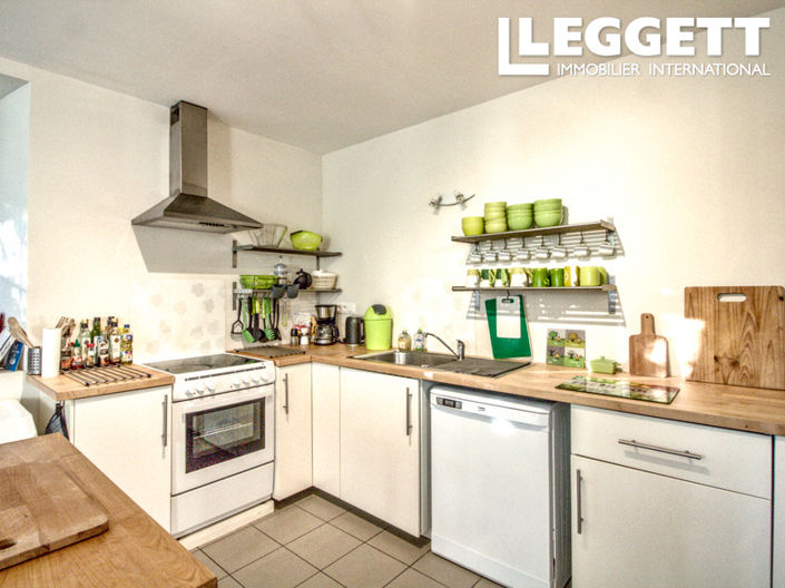 Image No.6-6 Bed House for sale