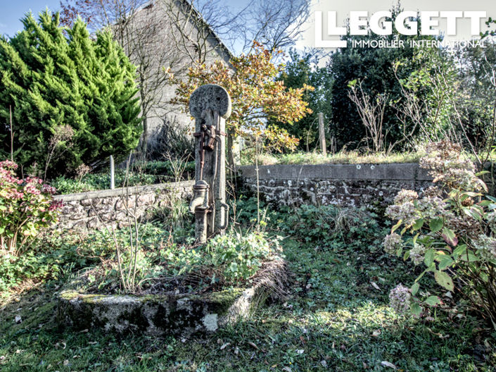 Image No.9-6 Bed House for sale