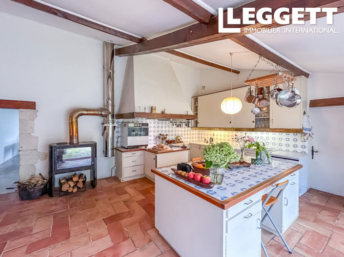 Image No.2-4 Bed House for sale