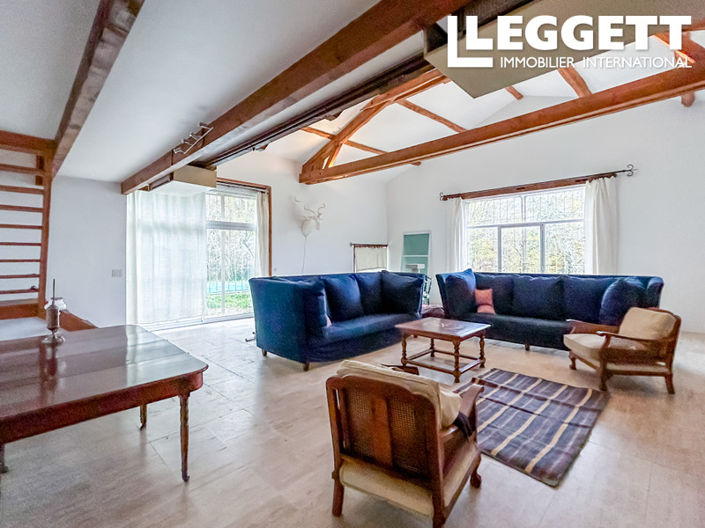 Image No.6-4 Bed House for sale