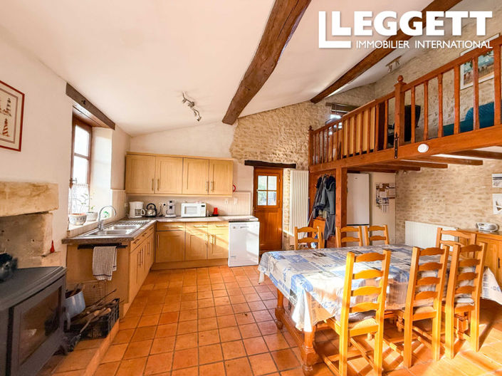 Image No.8-11 Bed House for sale