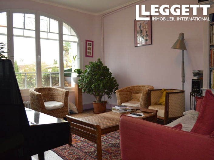 Image No.5-5 Bed House for sale