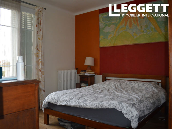 Image No.9-5 Bed House for sale