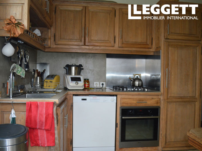 Image No.9-5 Bed House for sale