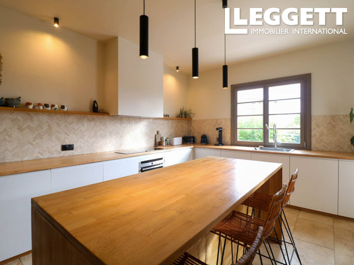 Image No.3-4 Bed House for sale