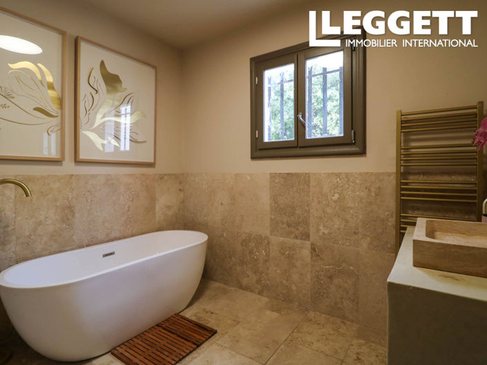 Image No.7-4 Bed House for sale