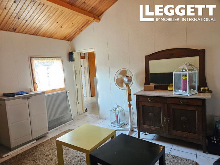 Image No.5-1 Bed House for sale