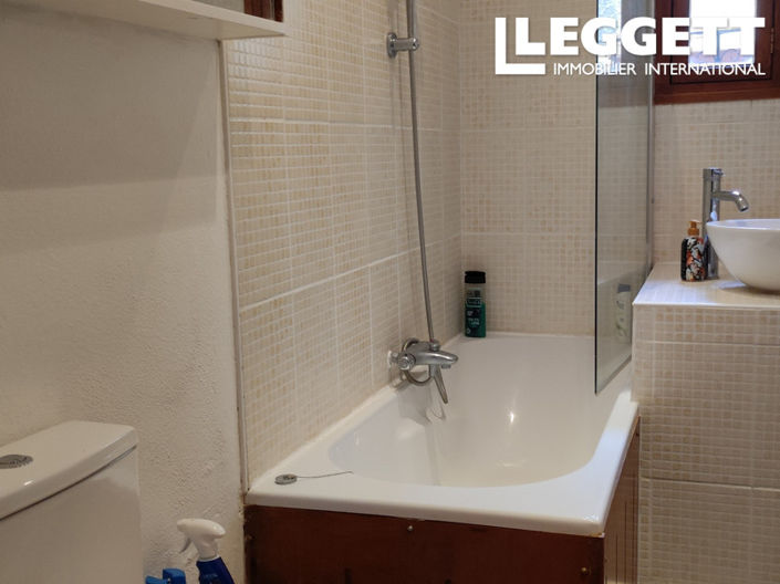 Image No.10-4 Bed House for sale