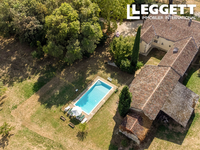 Image No.7-7 Bed House for sale