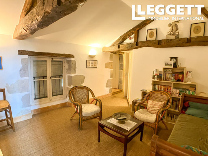 Image No.9-7 Bed House for sale