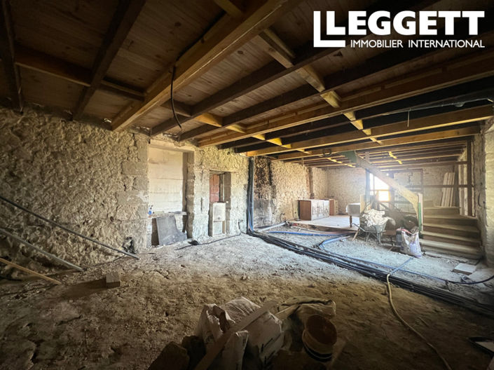 Image No.6-House for sale