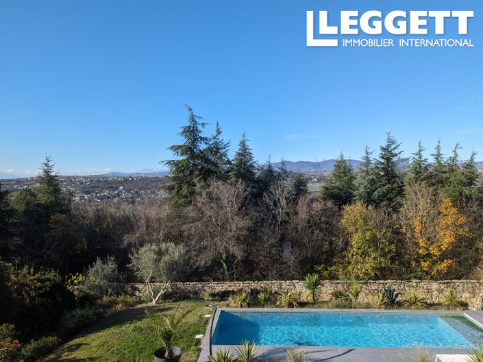 Image No.3-4 Bed House for sale