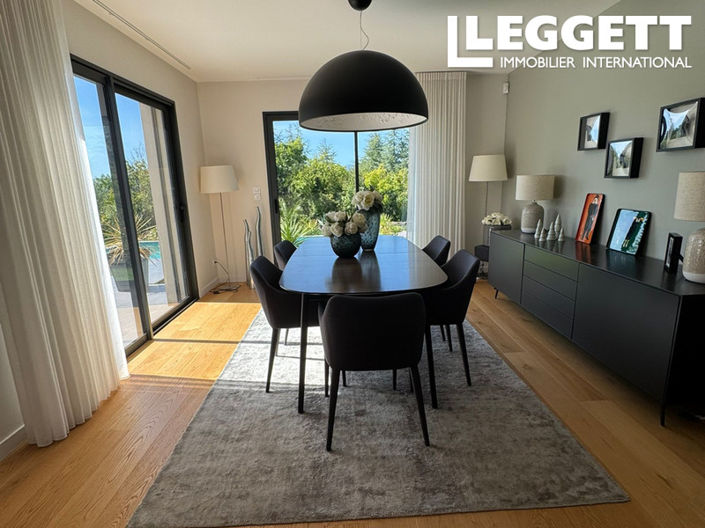 Image No.5-4 Bed House for sale