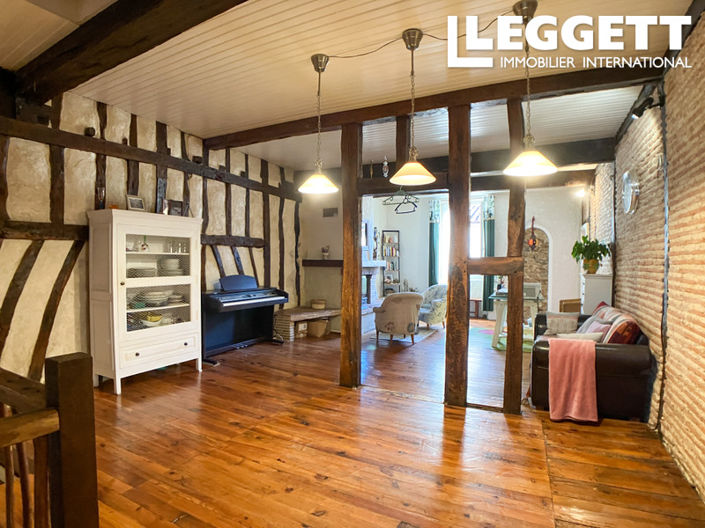 Image No.2-4 Bed House for sale