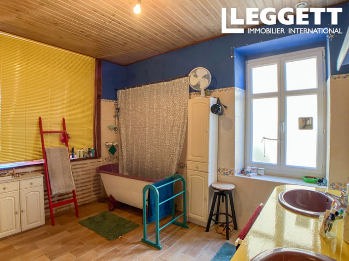 Image No.9-4 Bed House for sale