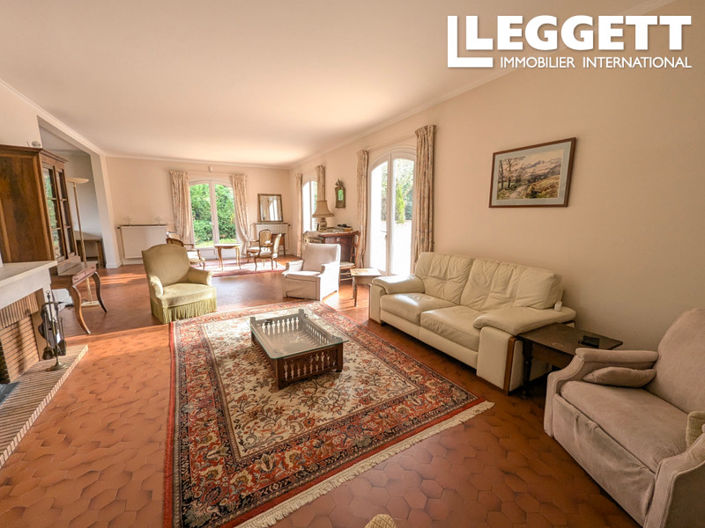 Image No.3-5 Bed House for sale