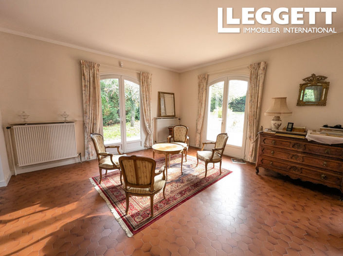 Image No.4-5 Bed House for sale