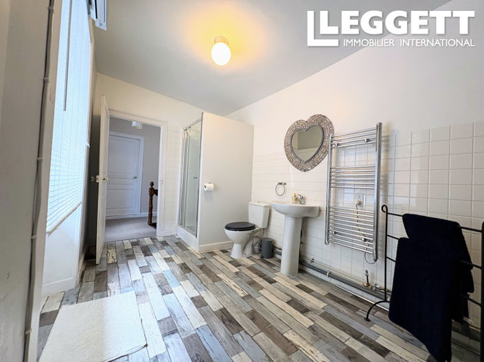 Image No.7-3 Bed House for sale