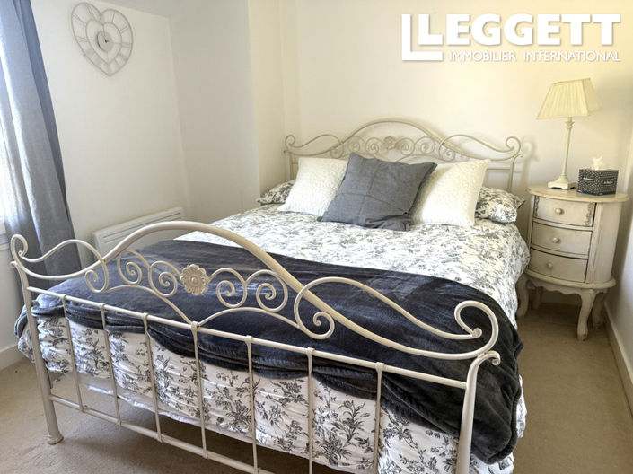 Image No.10-4 Bed House for sale