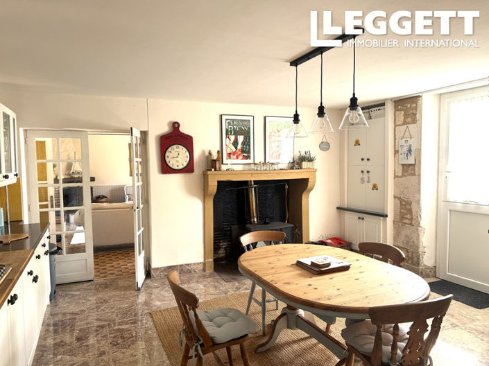 Image No.2-4 Bed House for sale