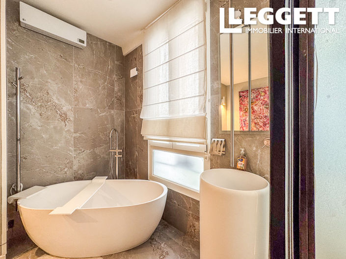 Image No.9-2 Bed Apartment for sale