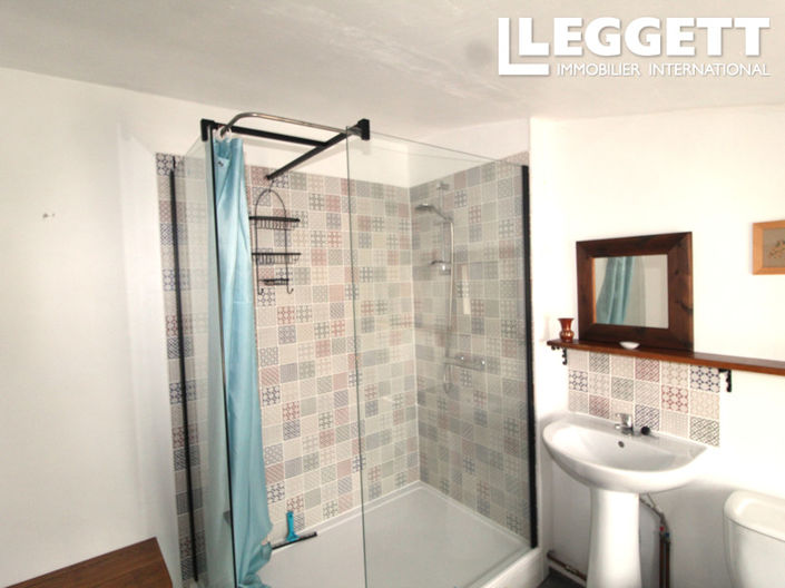 Image No.6-1 Bed House for sale