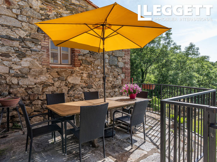 Image No.8-10 Bed House for sale