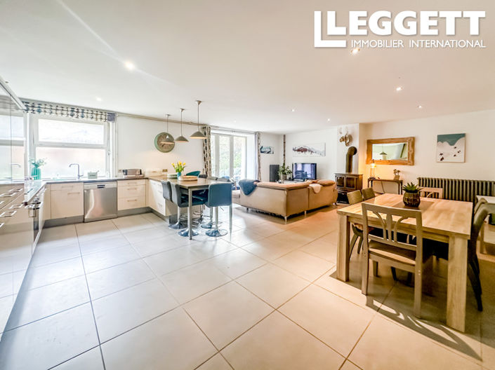 Image No.4-5 Bed House for sale