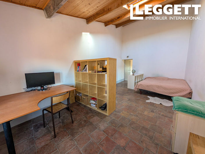 Image No.10-4 Bed House for sale