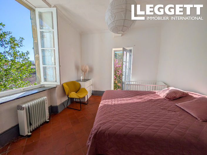 Image No.4-4 Bed House for sale