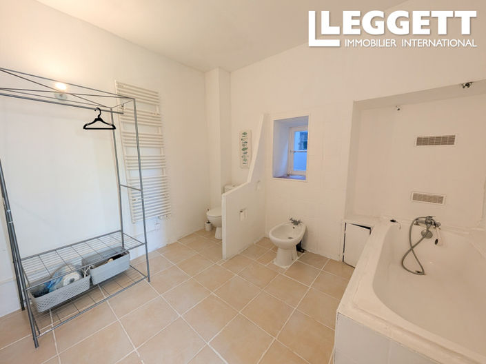 Image No.6-4 Bed House for sale