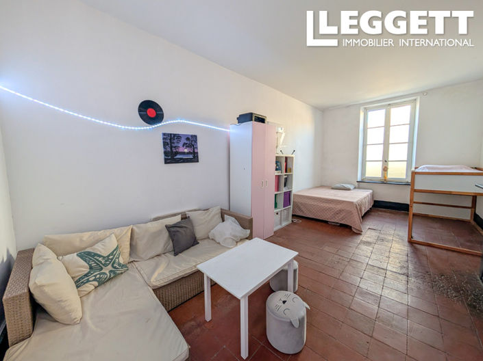 Image No.7-4 Bed House for sale