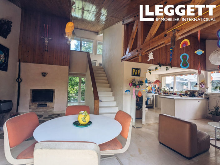 Image No.1-5 Bed House for sale