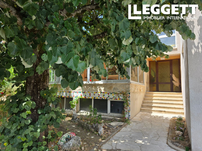 Image No.2-5 Bed House for sale