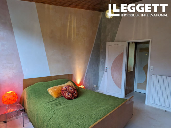 Image No.4-5 Bed House for sale