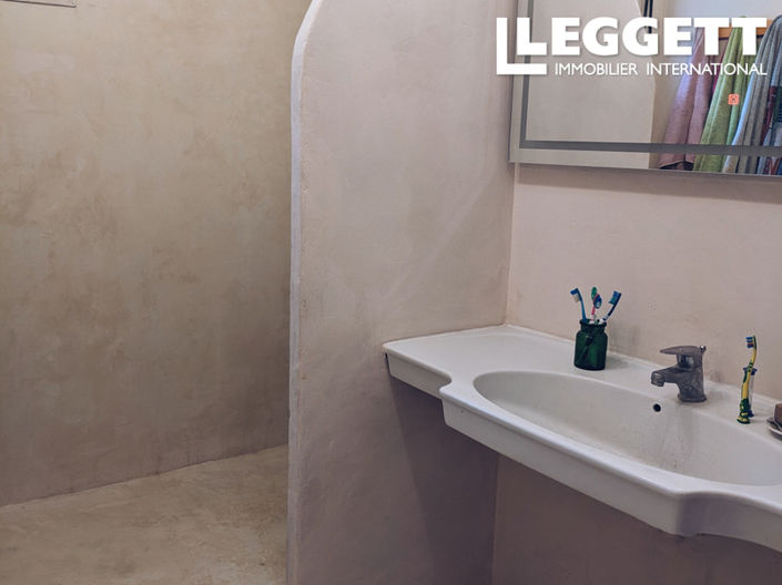 Image No.5-5 Bed House for sale