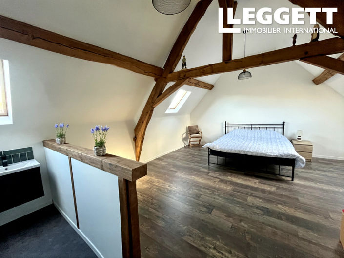 Image No.6-3 Bed House for sale