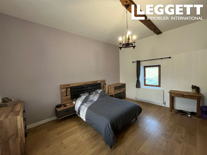 Image No.9-3 Bed House for sale