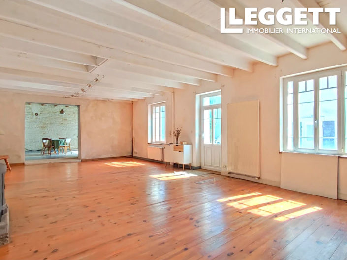 Image No.2-Maison de 5 chambres à vendre à Bouhet