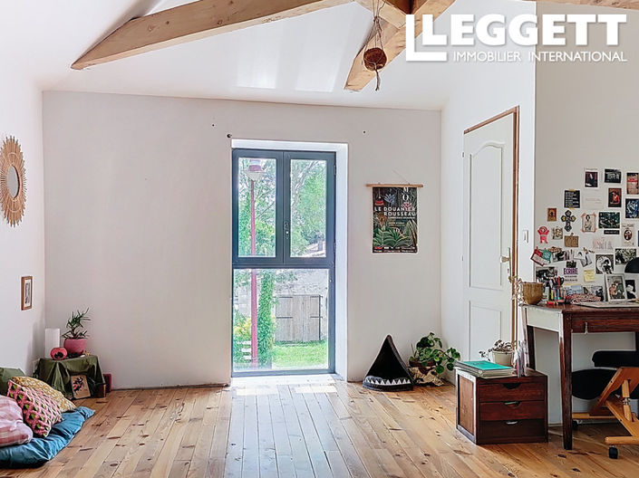 Image No.4-5 Bed House for sale