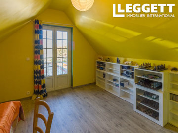 ahr0chm6ly9jzg4uagvzdglhlmltbw8vaw1hz2uvvevom