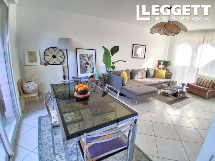 Image No.4-2 Bed House for sale