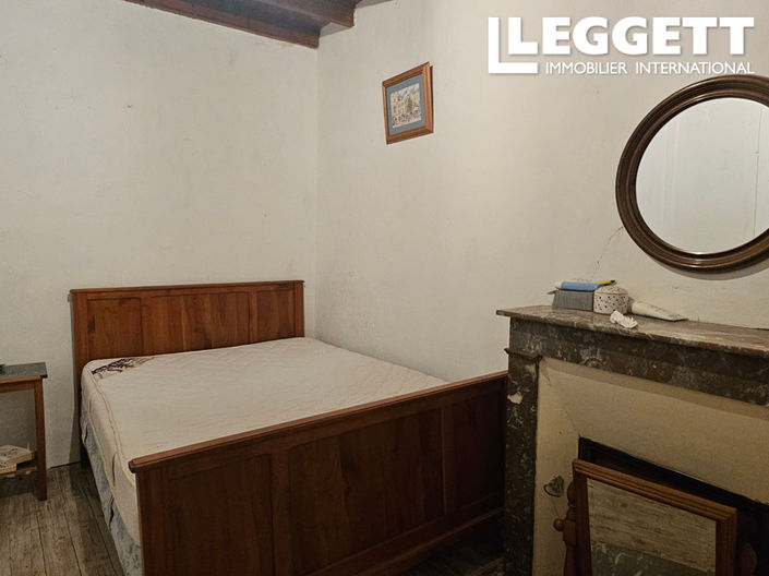 Image No.8-3 Bed House for sale