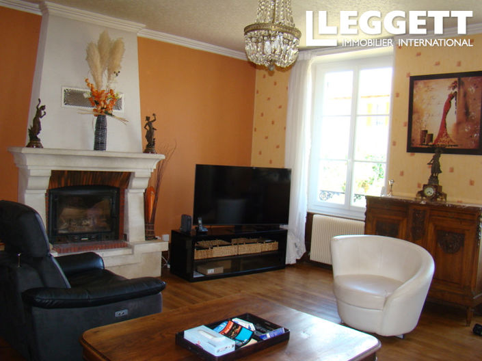 Image No.3-8 Bed House for sale