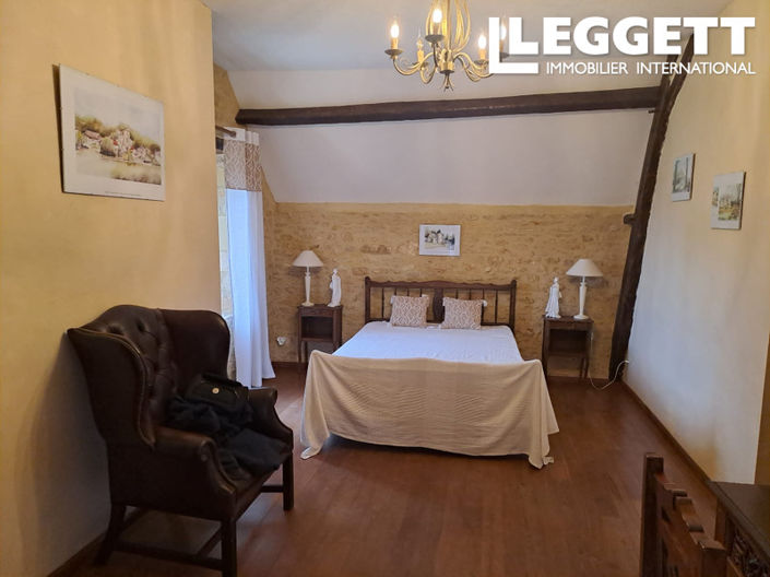 Image No.3-4 Bed House for sale