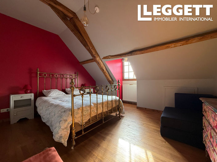 Image No.10-4 Bed House for sale